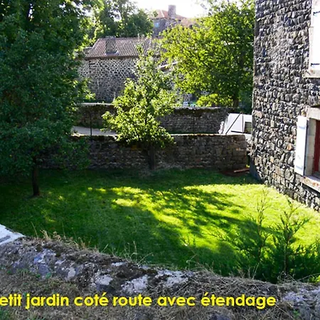 Maison De Charme En Campagne A Avec Jardin *
