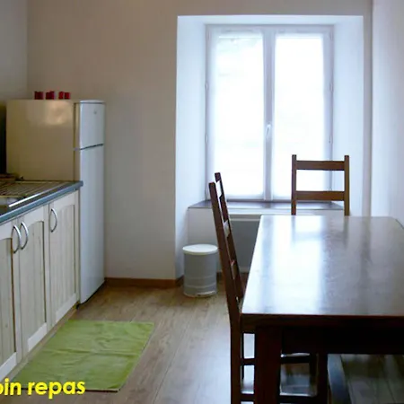 Maison De Charme En Campagne A Avec Jardin *