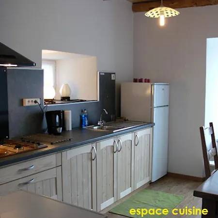 Maison De Charme En Campagne A Avec Jardin *